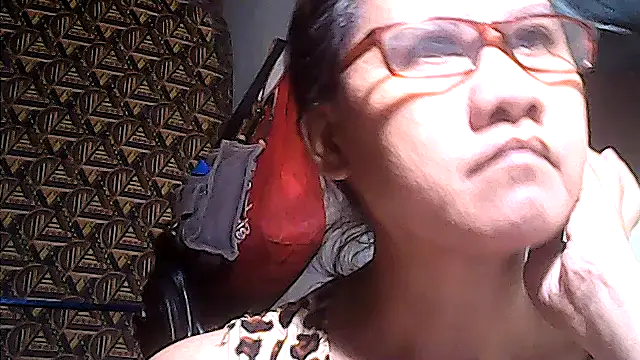 sweetsosie18 online show from 05-26-26, 10:46