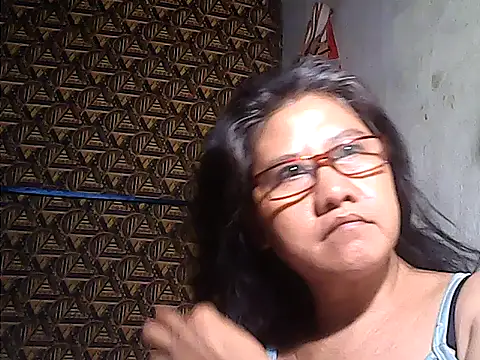 sweetsosie18 online show from 06-09-26, 12:28