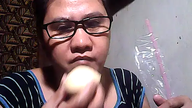 sweetsosie18 online show from 12-04-25, 07:18