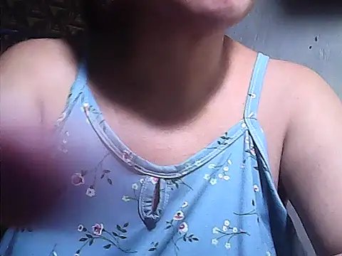 sweetsosie18 online show from 05-15-26, 10:57