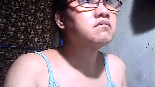 sweetsosie18 online show from 04-10-26, 07:43