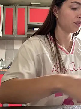 Snapshot of SeducingYoghourt chatting on 03-26-26, 12:03 SeducingYoghourt online show from 03-26-26, 12:03