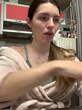 Snapshot of SeducingYoghourt chatting on 03-05-25, 04:46 SeducingYoghourt online show from 03-05-25, 04:46