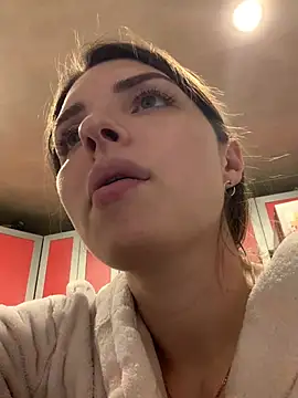 Snapshot of SeducingYoghourt chatting on 02-19-26, 04:59 SeducingYoghourt online show from 02-19-26, 04:59