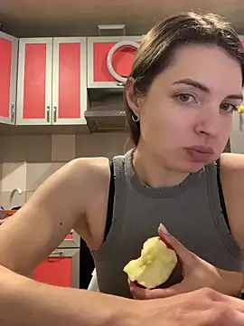 Snapshot of SeducingYoghourt chatting on 02-11-26, 05:02 SeducingYoghourt online show from 02-11-26, 05:02