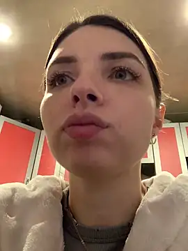 Snapshot of SeducingYoghourt chatting on 02-25-26, 04:51 SeducingYoghourt online show from 02-25-26, 04:51