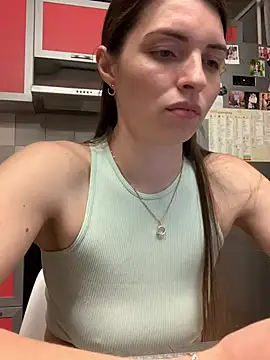 Snapshot of SeducingYoghourt chatting on 03-16-25, 04:45 SeducingYoghourt online show from 03-16-25, 04:45