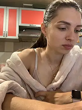 Snapshot of SeducingYoghourt chatting on 10-16-25, 02:47 SeducingYoghourt online show from 10-16-25, 02:47