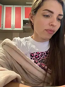 Snapshot of SeducingYoghourt chatting on 10-18-25, 03:03 SeducingYoghourt online show from 10-18-25, 03:03