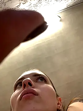 Snapshot of SeducingYoghourt chatting on 09-28-25, 03:19 SeducingYoghourt online show from 09-28-25, 03:19