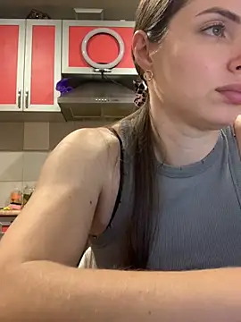 Snapshot of SeducingYoghourt chatting on 02-18-26, 04:58 SeducingYoghourt online show from 02-18-26, 04:58