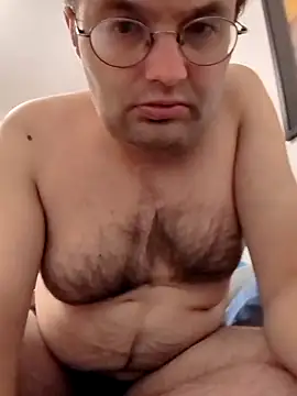 Snapshot of makau1 chatting on 09-26-25, 09:32 makau1 online show from 09-26-25, 09:32