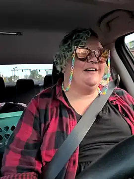 Snapshot of PotOfGreer chatting on 10-17-25, 01:35 PotOfGreer online show from 10-17-25, 01:35