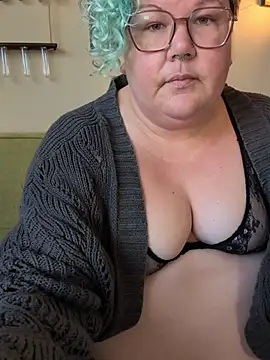 Snapshot of PotOfGreer chatting on 10-27-25, 06:20 PotOfGreer online show from 10-27-25, 06:20