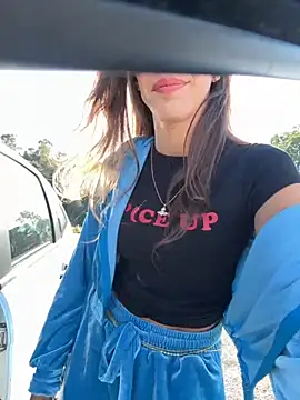 amanilouve online show from 12-17-25, 10:42