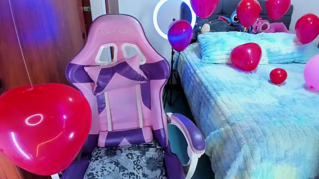 saphira owen online show from 02-27-26, 05:13