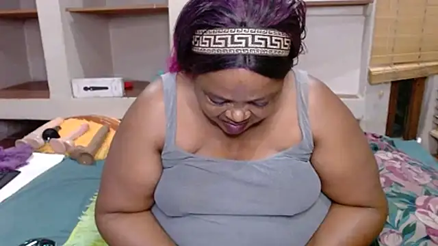 MatureBootyBabe4Uxx online show from 01-12-26, 03:13