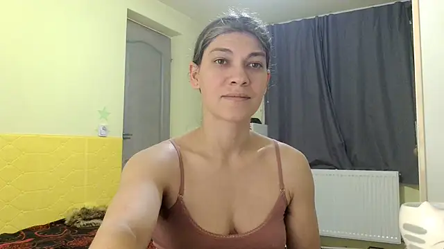 Snapshot of MercyLove chatting on 02-22-26, 04:30 MercyLove online show from 02-22-26, 04:30