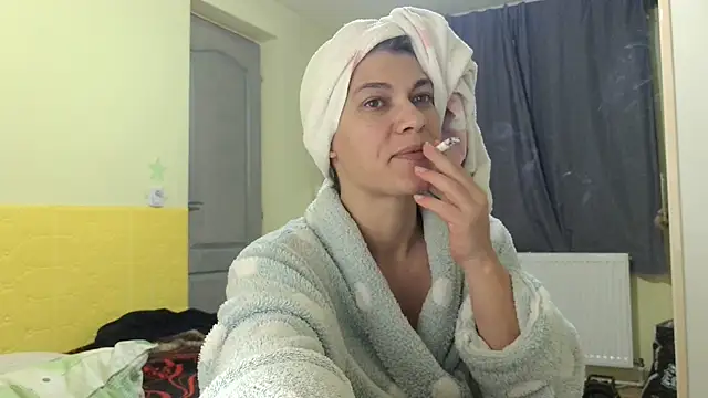 Snapshot of MercyLove chatting on 02-25-26, 05:02 MercyLove online show from 02-25-26, 05:02