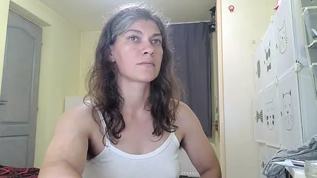 Snapshot of MercyLove chatting on 06-25-26, 05:07 MercyLove online show from 06-25-26, 05:07