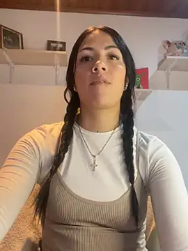 MadisonCambel online show from 02-11-25, 05:37