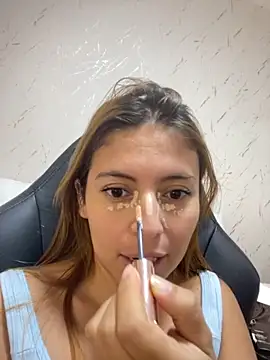 Snapshot of ROSE__15 chatting on 10-05-25, 11:45 ROSE 15 online show from 10-05-25, 11:45