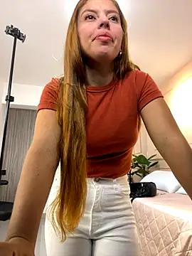 Snapshot of ROSE__15 chatting on 11-15-25, 11:25 ROSE 15 online show from 11-15-25, 11:25