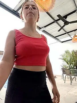 Snapshot of ROSE__15 chatting on 11-26-25, 11:43 ROSE 15 online show from 11-26-25, 11:43