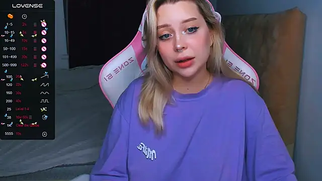 MonaLauu online show from 09-28-25, 02:07