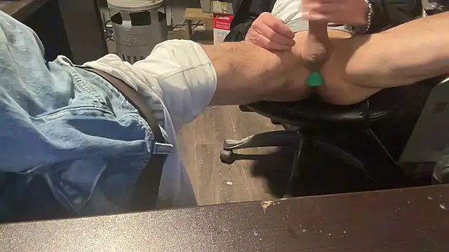 eddieeatsass online show from 01-14-26, 08:45