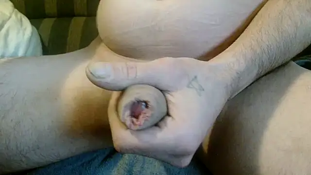 Snapshot of PikWilInPoes chatting on 12-08-24, 09:57 PikWilInPoes online show from 12-08-24, 09:57