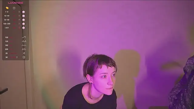 Snapshot of RikkiSanchez chatting on 10-28-25, 08:08 RikkiSanchez online show from 10-28-25, 08:08