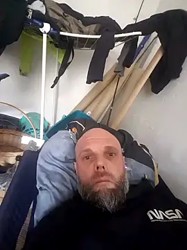 Snapshot of Ladyshaker82 chatting on 02-26-25, 12:27 Ladyshaker82 online show from 02-26-25, 12:27