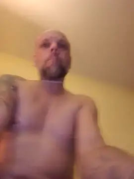 Ladyshaker82 online show from 04-12-26, 11:30