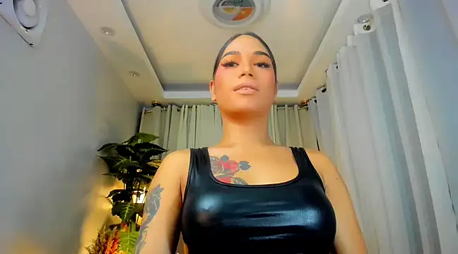 Snapshot of MistressSatisfactionOnTop chatting on 02-18-25, 05:31 MistressSatisfactionOnTop online show from 02-18-25, 05:31