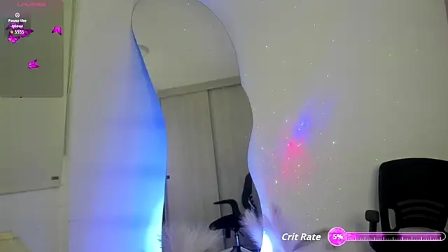 SussiVega online show from 10-04-25, 01:07