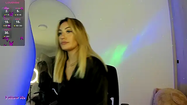 SussiVega online show from 03-07-25, 11:38