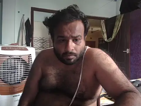 Snapshot of sura11311 chatting on 06-26-26, 04:40 sura11311 online show from 06-26-26, 04:40