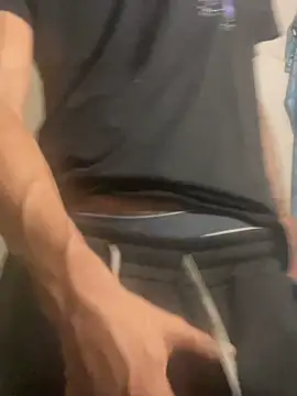 Snapshot of Big_papirocky chatting on 10-17-25, 03:32 Big papirocky online show from 10-17-25, 03:32