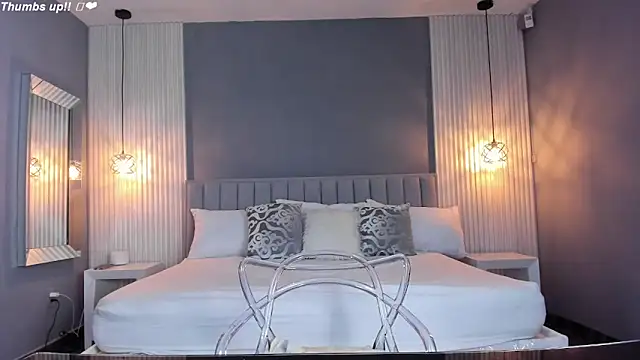 Snapshot of ValeryNova chatting on 03-13-25, 02:33 ValeryNova online show from 03-13-25, 02:33