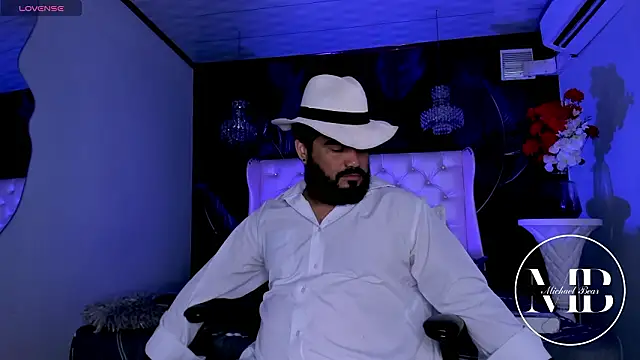 Snapshot of MichaelBear_ chatting on 02-07-26, 12:13 MichaelBear online show from 02-07-26, 12:13