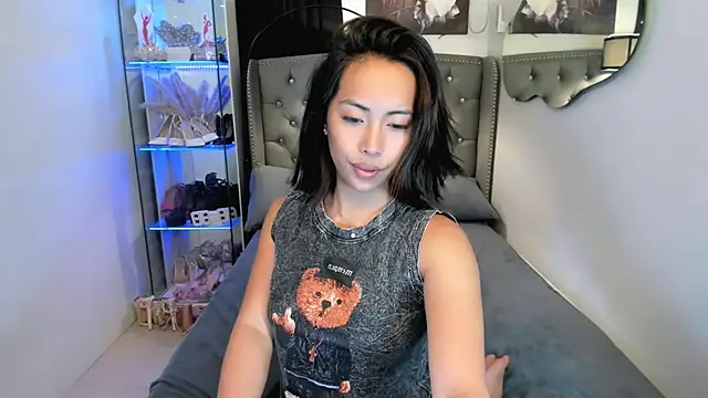 reighnempress online show from 03-25-26, 03:17