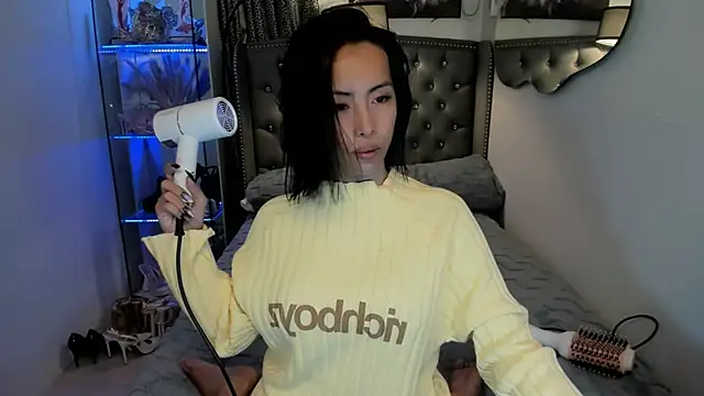 reighnempress online show from 12-02-25, 02:45