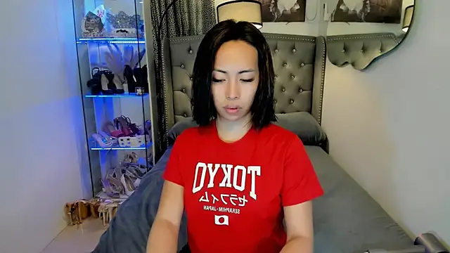 reighnempress online show from 11-14-25, 02:48