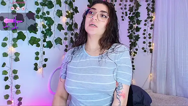 Samii Evans online show from 10-10-25, 06:25