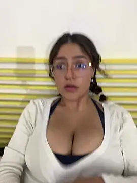 Juliana News online show from 01-11-26, 01:56