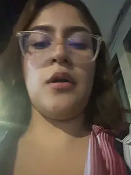 Juliana News online show from 10-26-25, 01:28