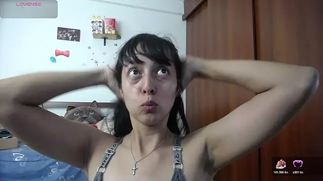 Moon lunita online show from 11-13-25, 04:00