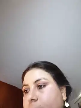 Snapshot of violeta_campbell chatting on 06-24-26, 06:06 violeta campbell online show from 06-24-26, 06:06