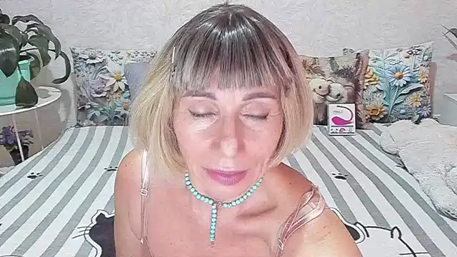 Snapshot of AgataFoxx chatting on 07-24-26, 10:44 AgataFoxx online show from 07-24-26, 10:44